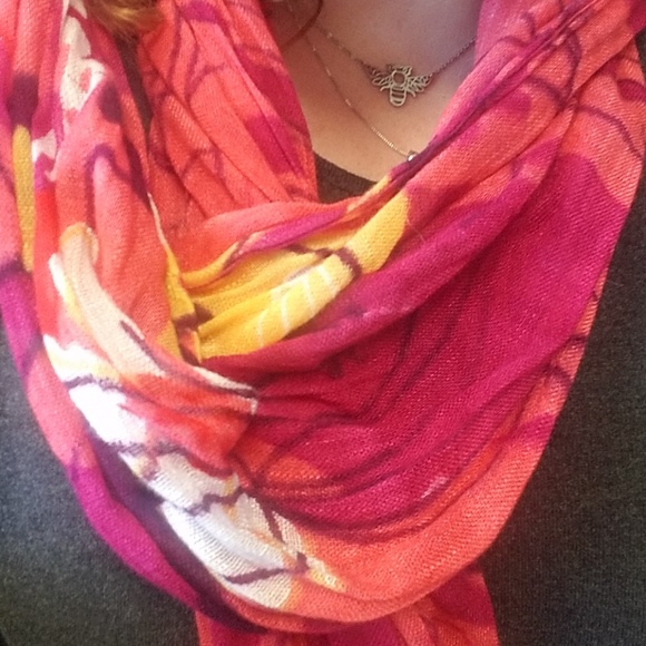 Scarf - Picture 2 of 3